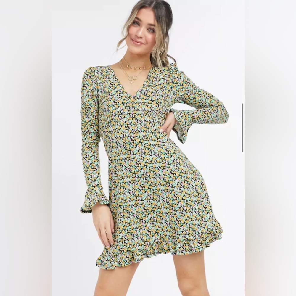Miss Selfridge Long Sleeve Fit and Flare Dress - Floral Print